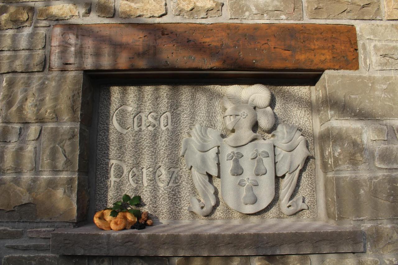 Casa Perez Guest House Yebra de Basa Exterior photo